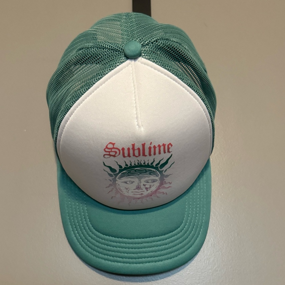 American Eagle Sublime Hat